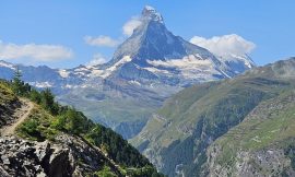 POMIĘDZY BLIŻSZYMI I DALSZYMI CELAMI QIGONG: TRZECIE OKO, PAUZA, MĄDROŚĆ